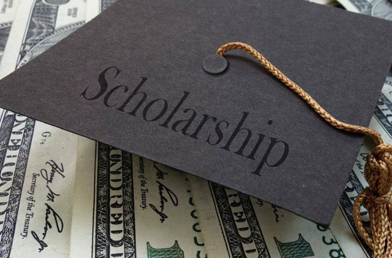 how to get academic scholarships