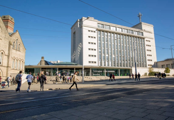 how to choose a business school