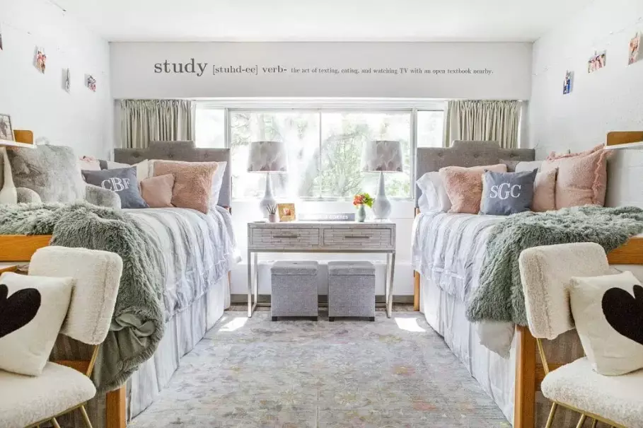 college dorm checklist