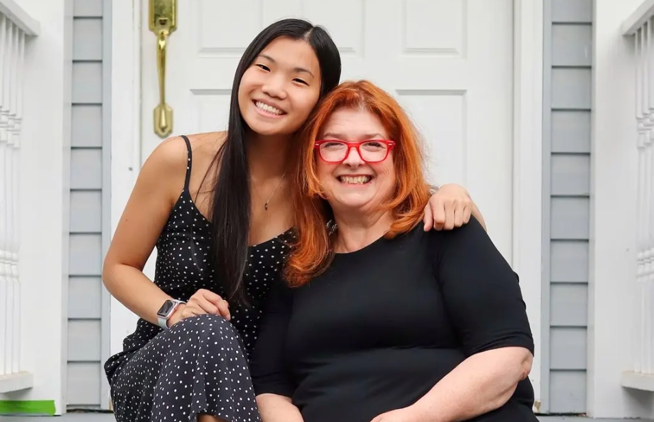 how much do host families get paid